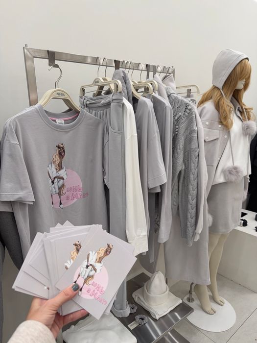 ФУТБОЛКА РАЙМ ДЫМЧАТЫЙ КОНЬ В МАНТО