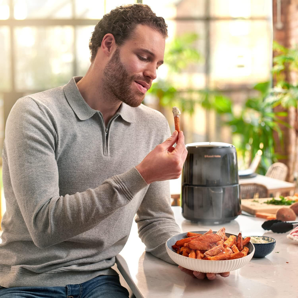 Аэрогриль Russell Hobbs 26500-56 черный