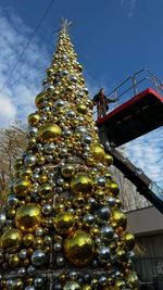 Уличная елка из шаров