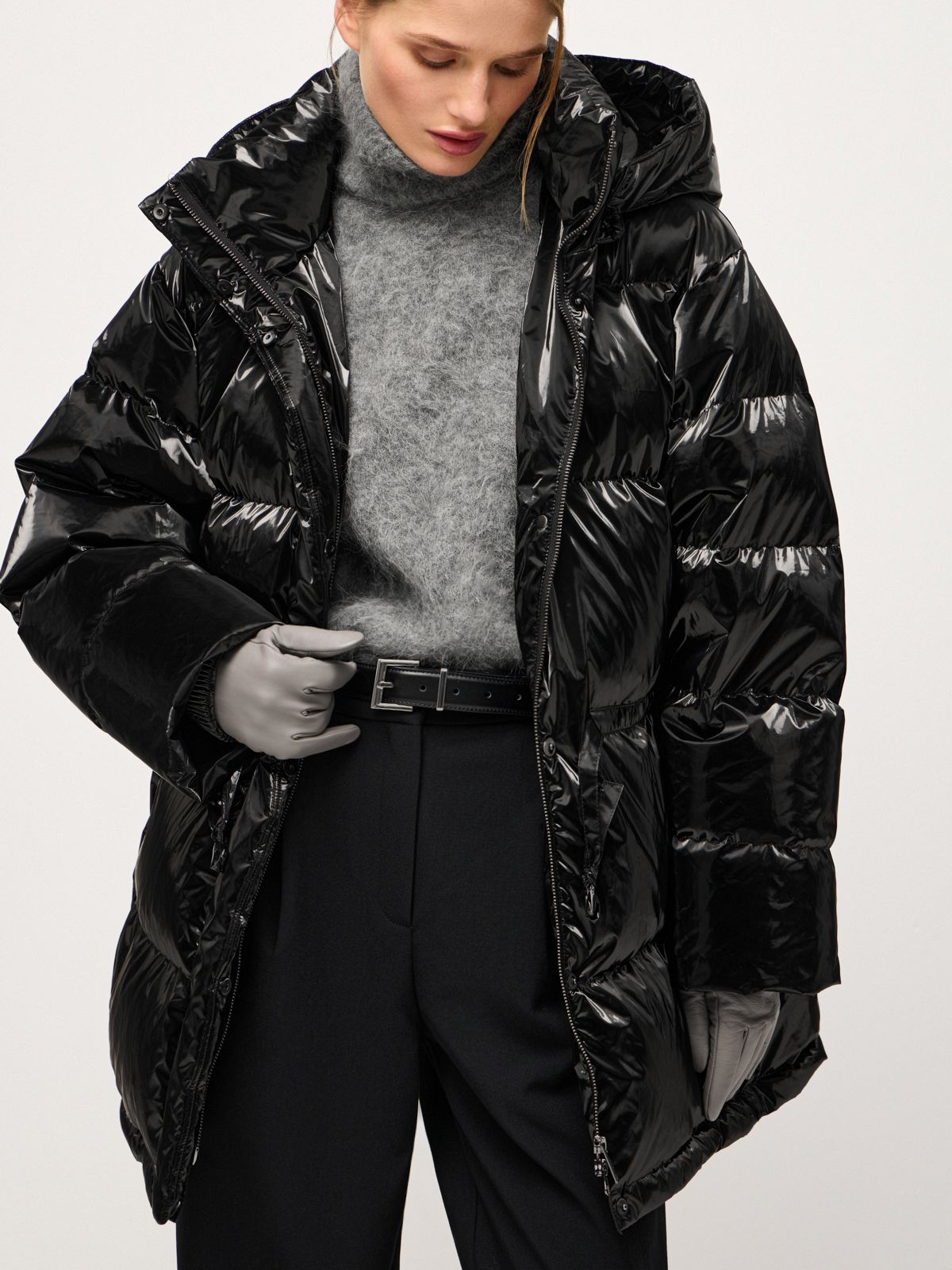 Объемный пуховик Glossy Caviar