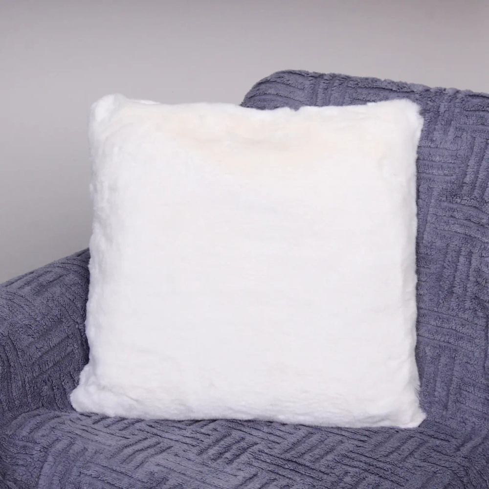 Чехол для декоративной подушки «SOFI», 43*43 см, иск. мех, цвет белый