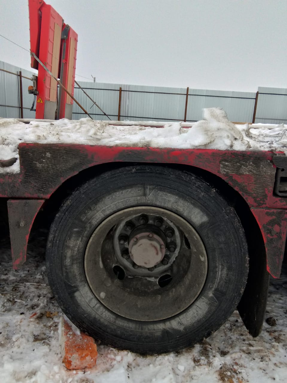 Ютерборг 9852* Полуприцеп тяжеловоз 4 оси 985245 (Не раздвижной)