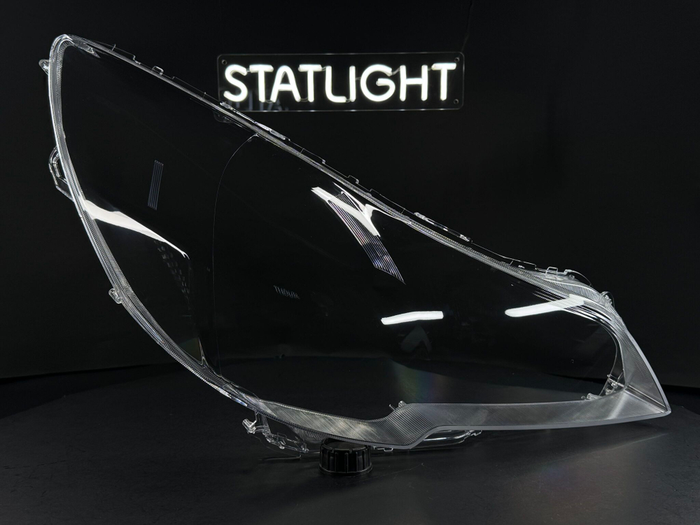 Правое стекло фары Subaru Outback 2009-2014 рест