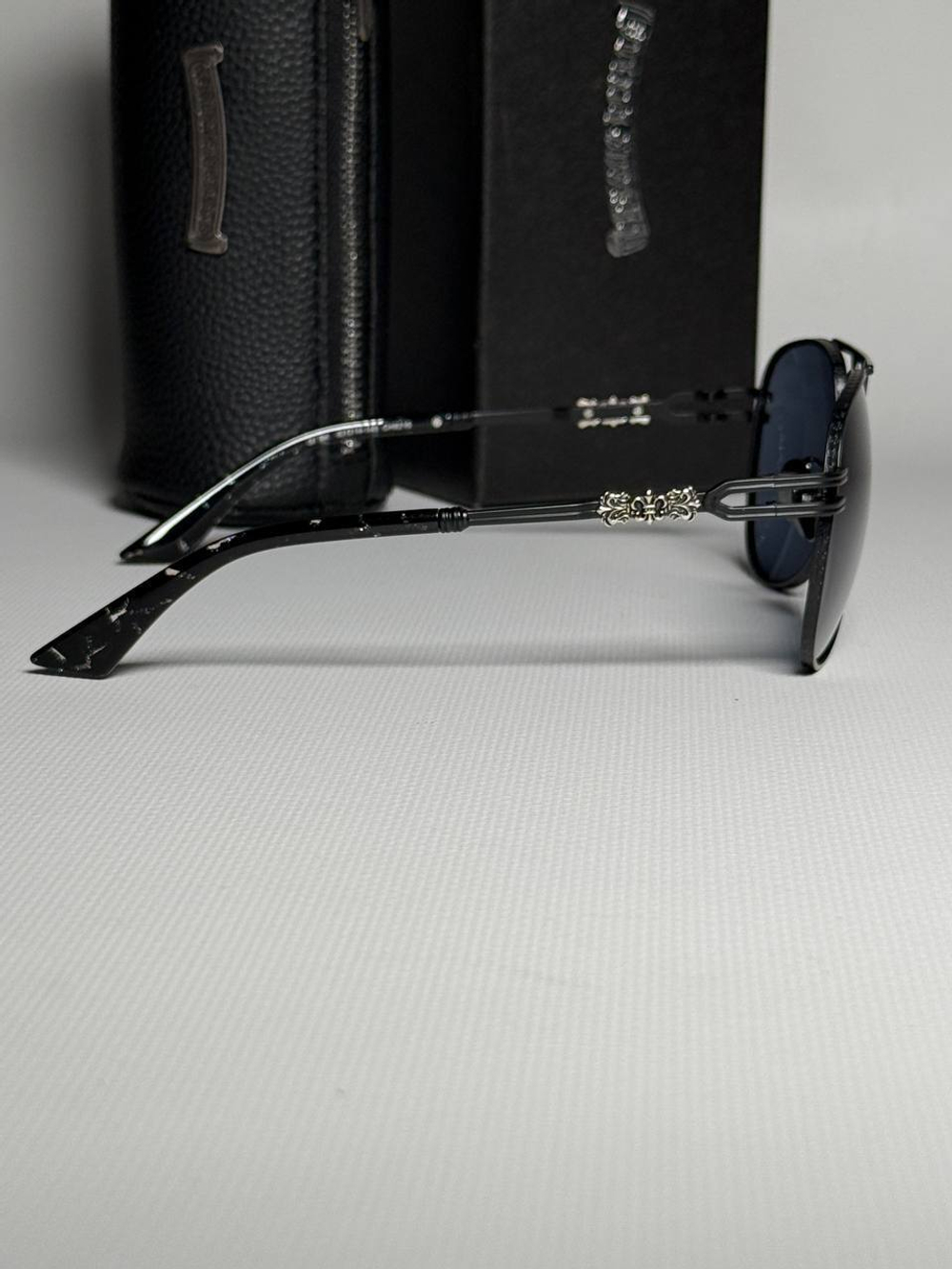 Солнцезащитные очки Chrome Hearts