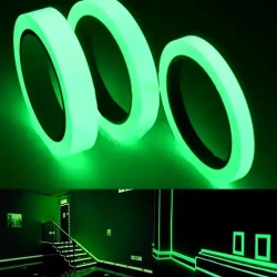 Светящаяся в темноте самоклеящаяся лента, ширина 15 мм, длина 10м