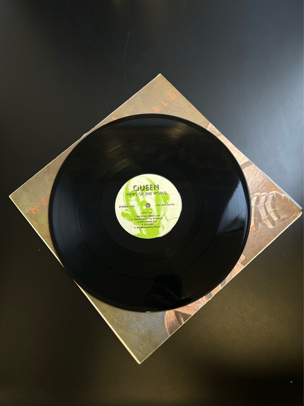LP Queen - News Of The World. Виниловая пластинка 12 дюймов