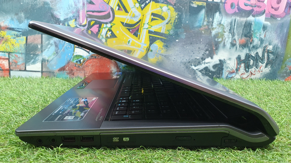 Ноутбук ASUS i7/8 Gb/GT 550M 2 Gb