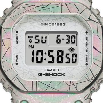 Женские часы Casio G-Shock GM-S5640GEM-7E