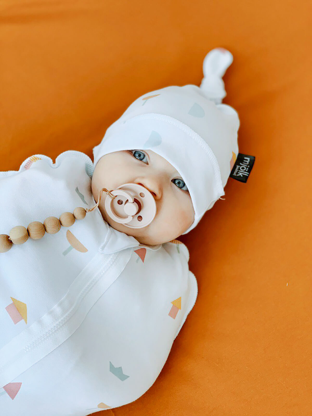 Пелёнка-кокон Mjölk Игрушки, уценка