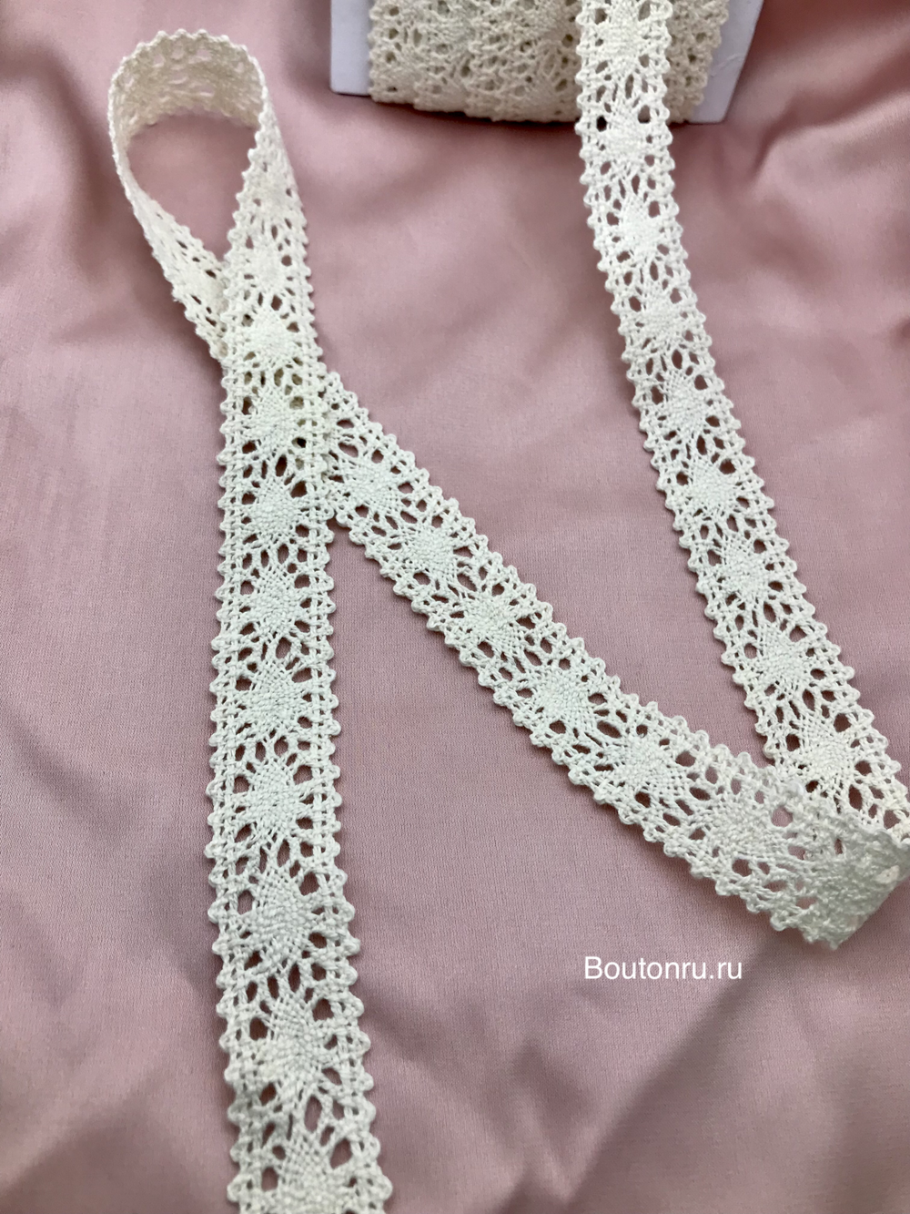 Кружево бежевое