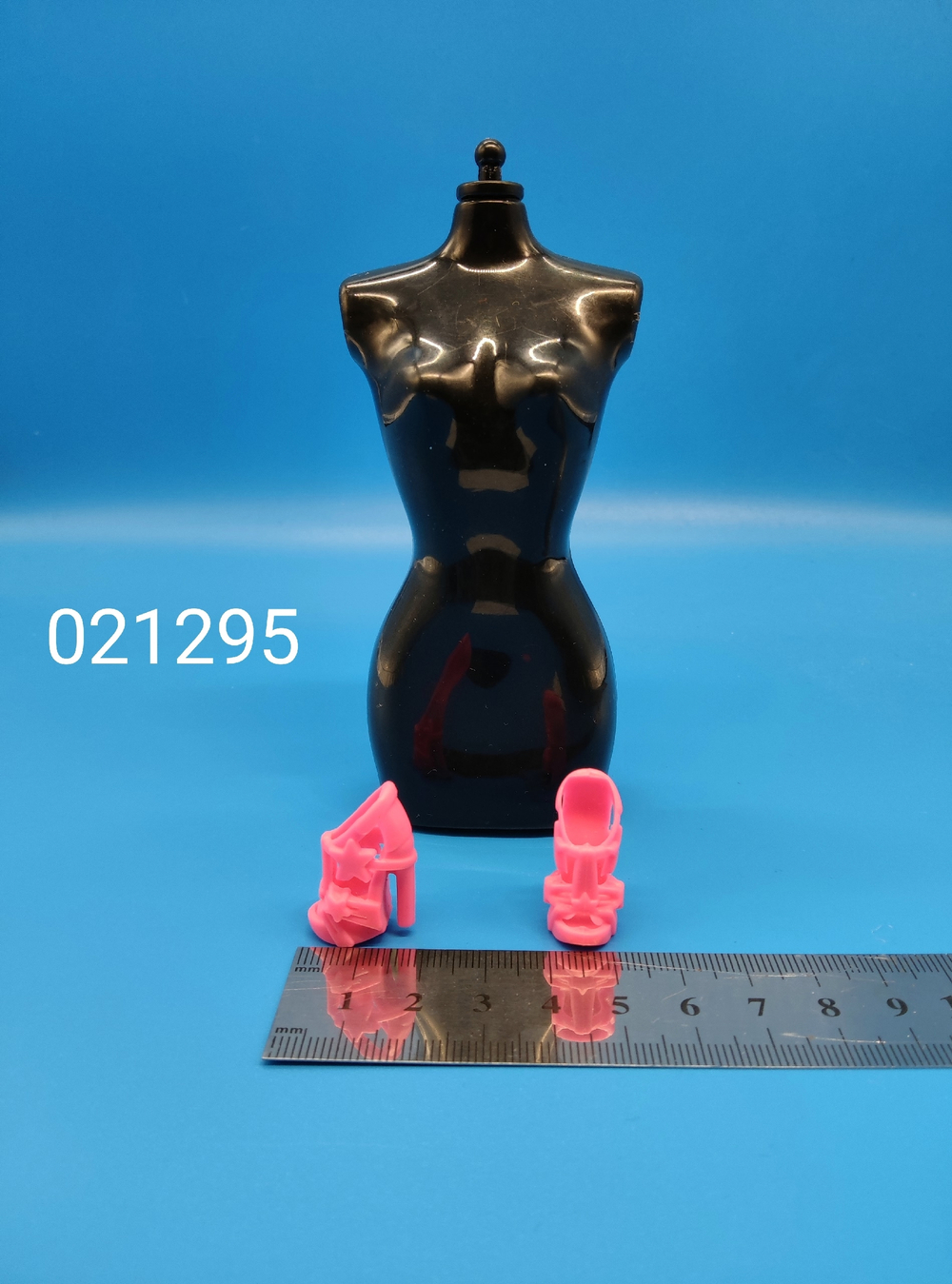 Обувь для куклы Барби 021295