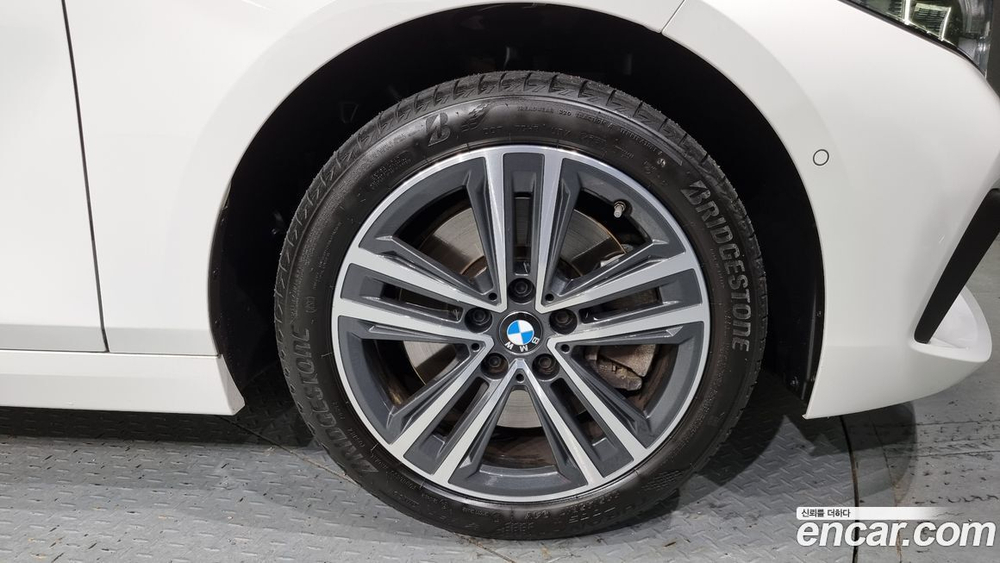 BMW 1 Series (F40) 120i Advantage (03.2022)