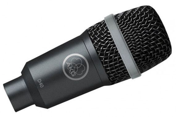 AKG D40