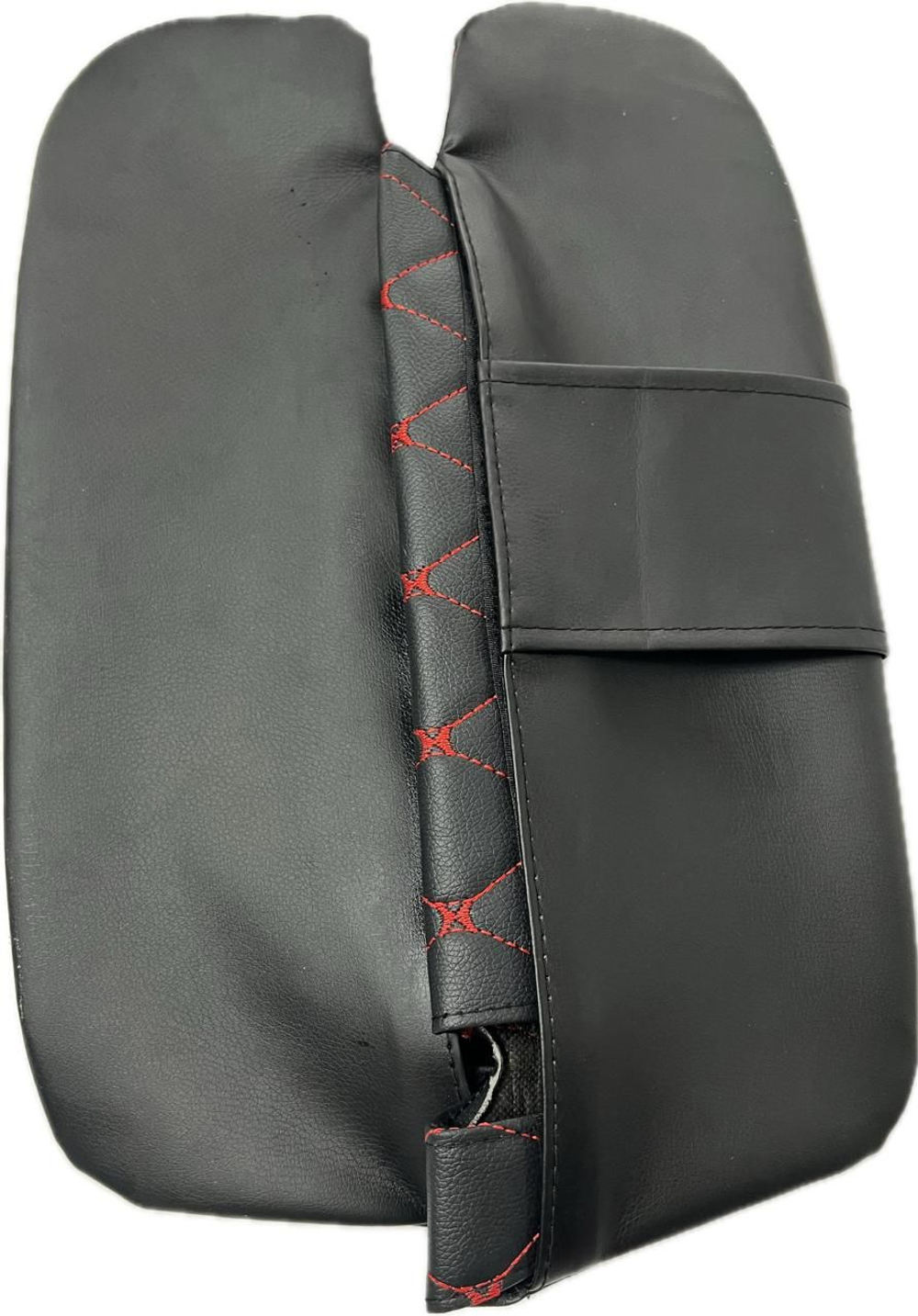 Чехлы на козырьки ЛАДА Гранта, Калина 1-2, Датсун (красная нить Бабочка)