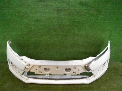 Бампер передний Lada Granta (2018-н.в.)