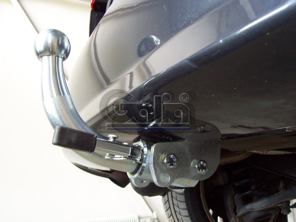 Фаркоп оцинкованный Galia F091C для Ford Focus хетчбек 2004-2011, 2011-, Ford C-MAX 2003-2011, 2011-(паспорт и сертификат в комплекте)(без электрики)
