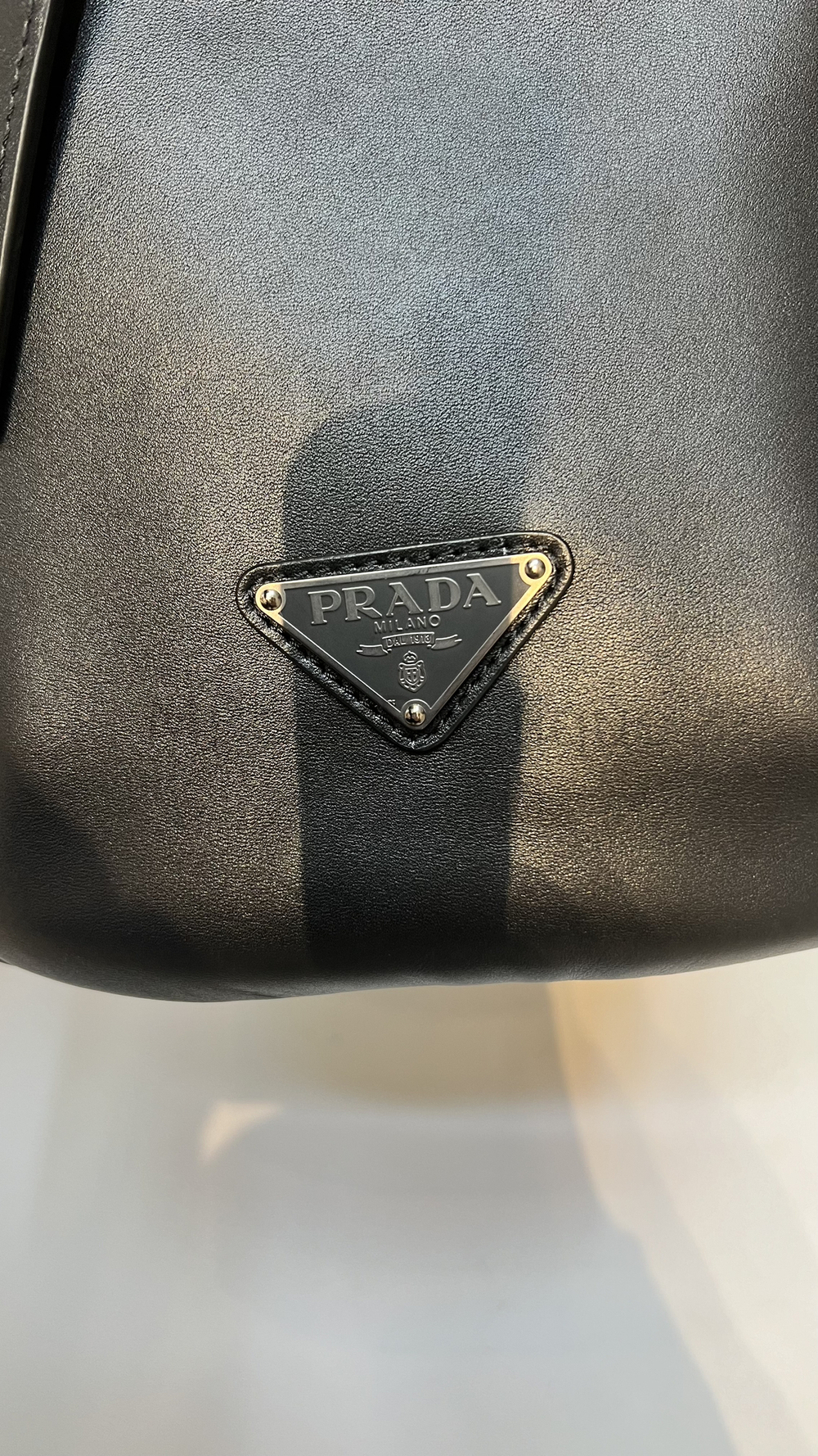 Кожаный рюкзак Prada премиум класса
