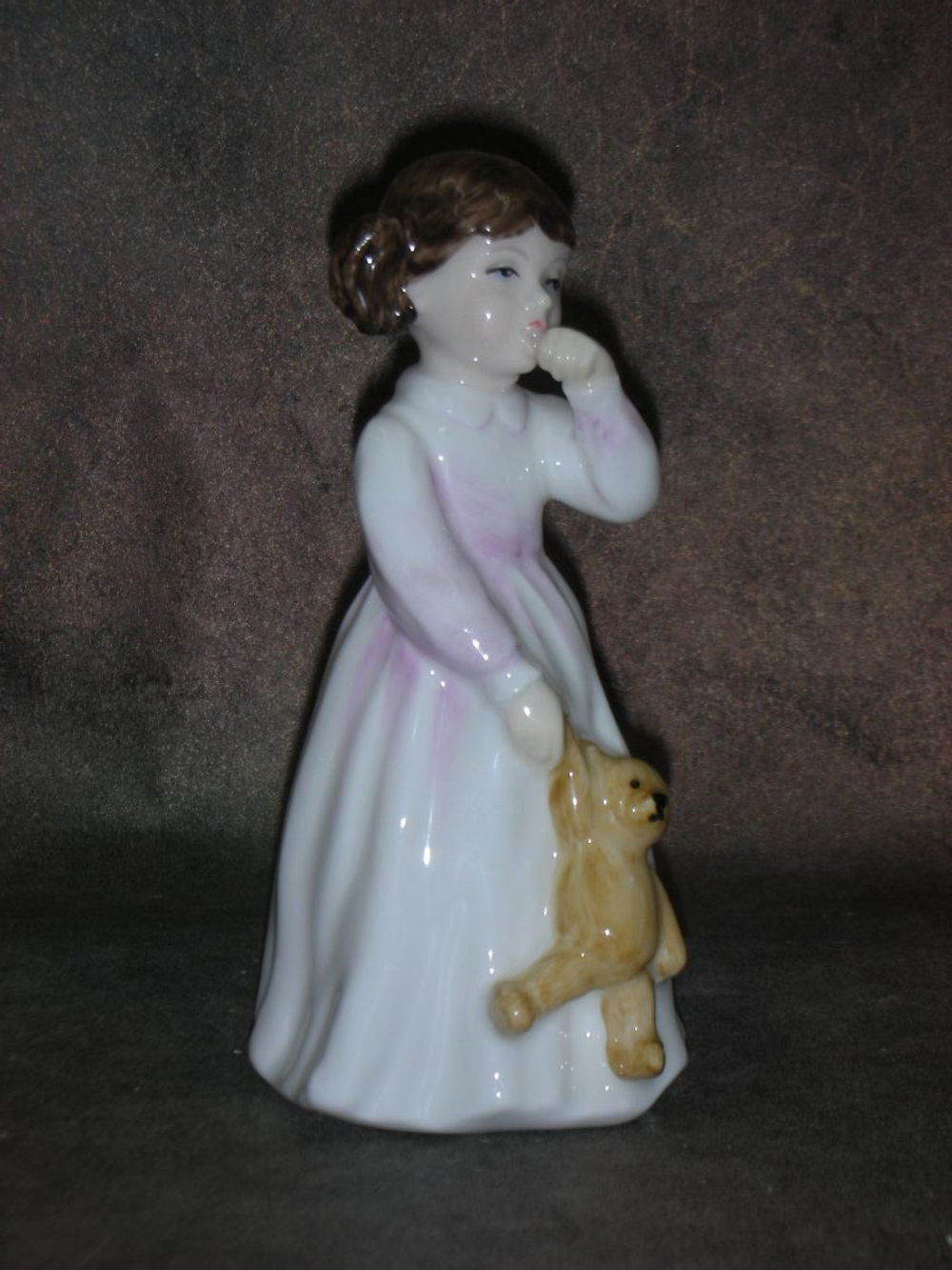 Статуэтка. Фарфор. Папина дочка. Royal Doulton. Англия