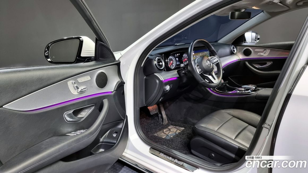 Mercedes-Benz E-Class W213 E300 Avangarde (08.2019)