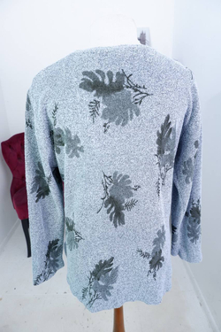 Джемпер свободного кроя, визуально 52 размер