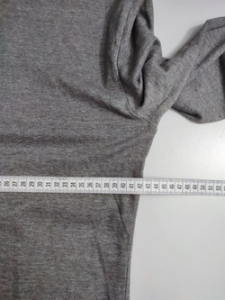 Джемпер лаконичный 44 размер