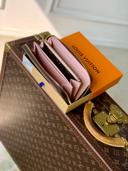 Louis Vuitton Zippy Wallet