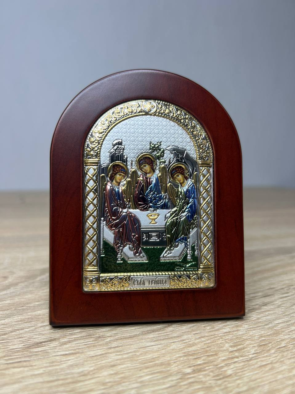 Св. Троица, икона арочная, красное дерево, эмаль 86х112