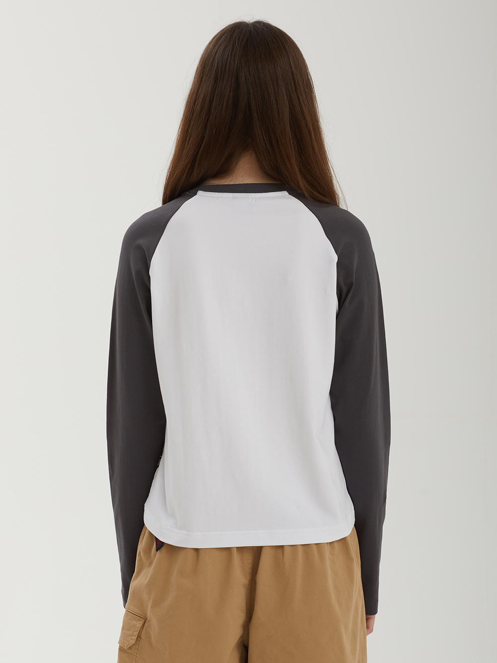 Женский Лонгслив Gradation Lettering Raglan
