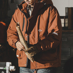 Пуховик мужской зимний 90% белого утиного пуха,с капюшоном и накладными карманами.