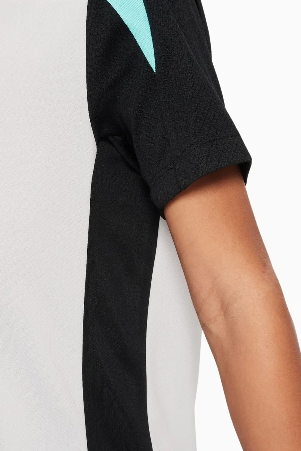 Футболка Nike Dri-FIT Strike Junior - белый