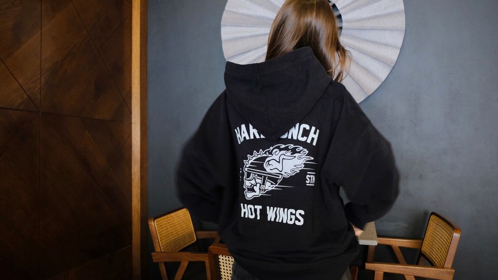 Худи Hardlunch Hot wings черный