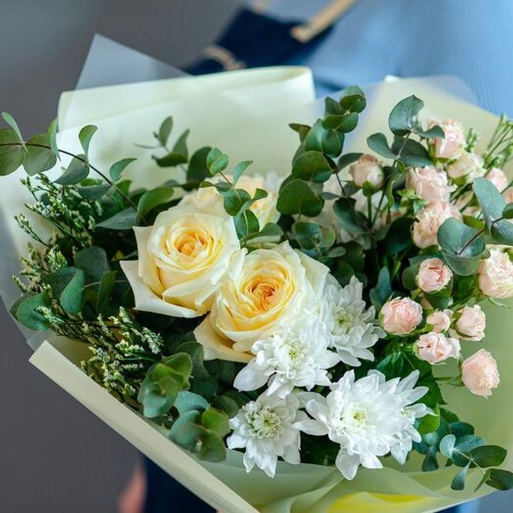 Букет с пион.розой и эвкалиптом