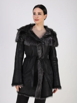 Дубленка зимняя натуральная с капюшоном короткая