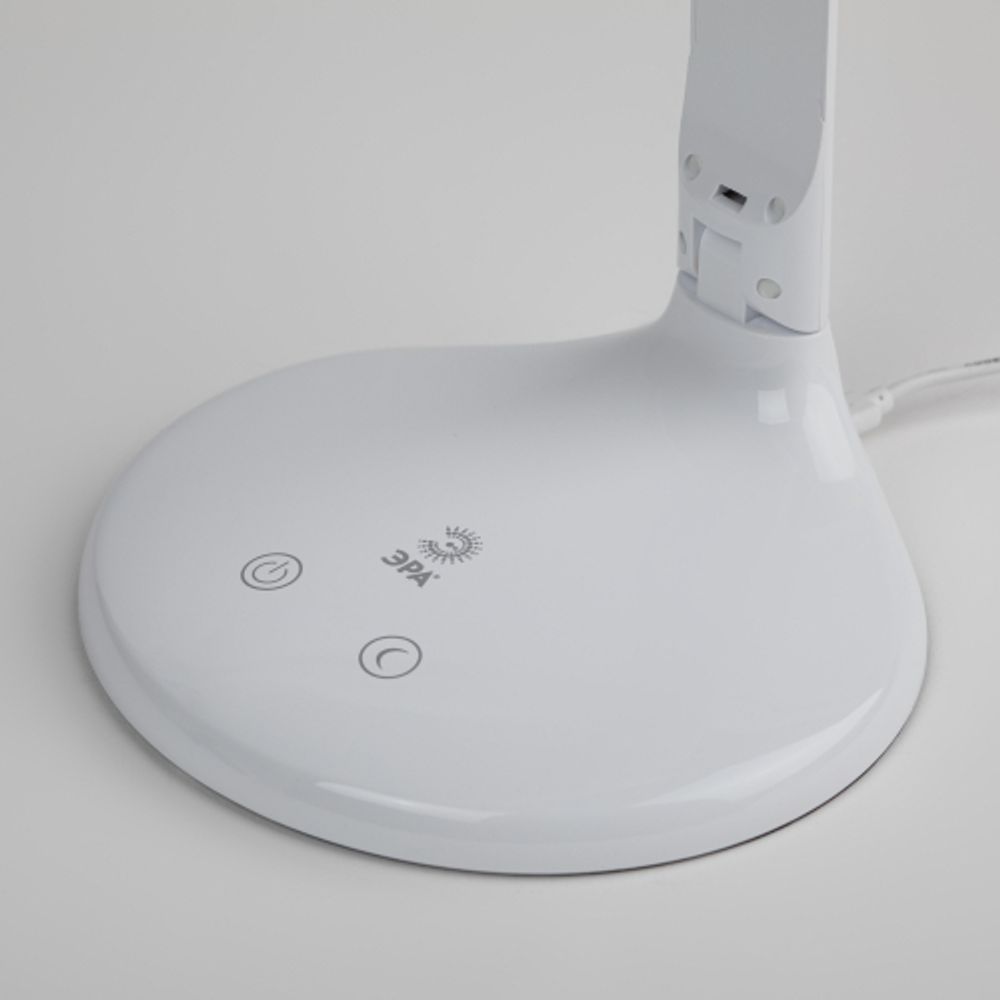Настольный светильник ЭРА NLED-482-10W-W светодиодный с ночником белый