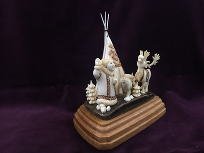 Северный привет. Сувенир, композиция из кости.