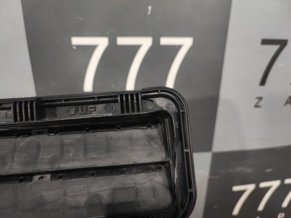 Решетка вентиляционная боковая Hyundai Solaris 2 (HCR) 17-нв Б/У Оригинал 97510H5000