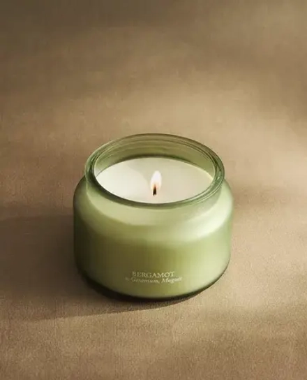 ZARA HOME АРОМАТИЧЕСКАЯ СВЕЧА BERGAMOT & GERANIUM (240 Г)