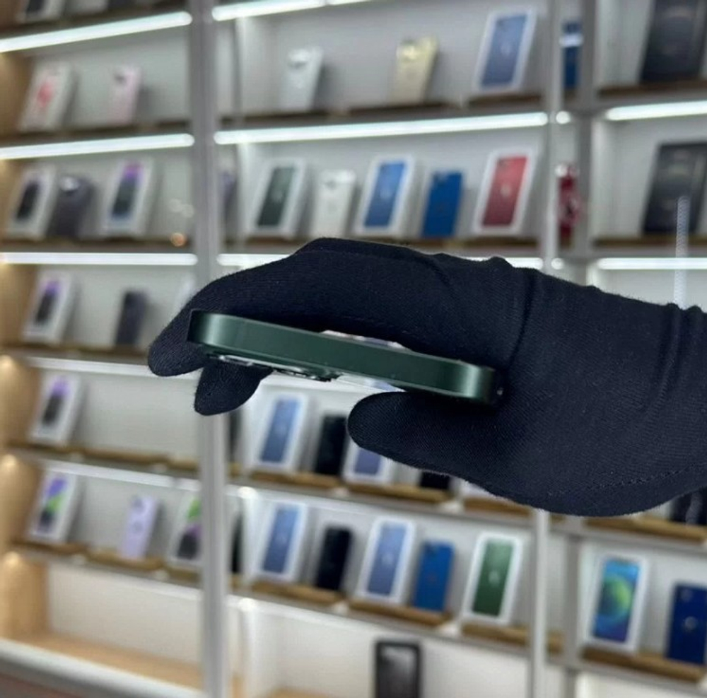 iPhone 13, 128 ГБ б/у