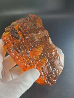 Копал молодой янтарь коллекционный 128 гр