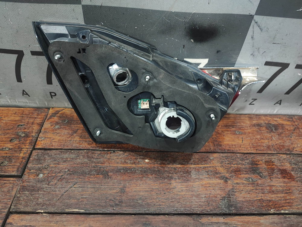 Фонарь задний правый Toyota Camry (XV55) 14-18 Б/У Оригинал 8158133291