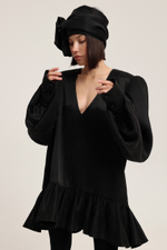 Платье с воланом