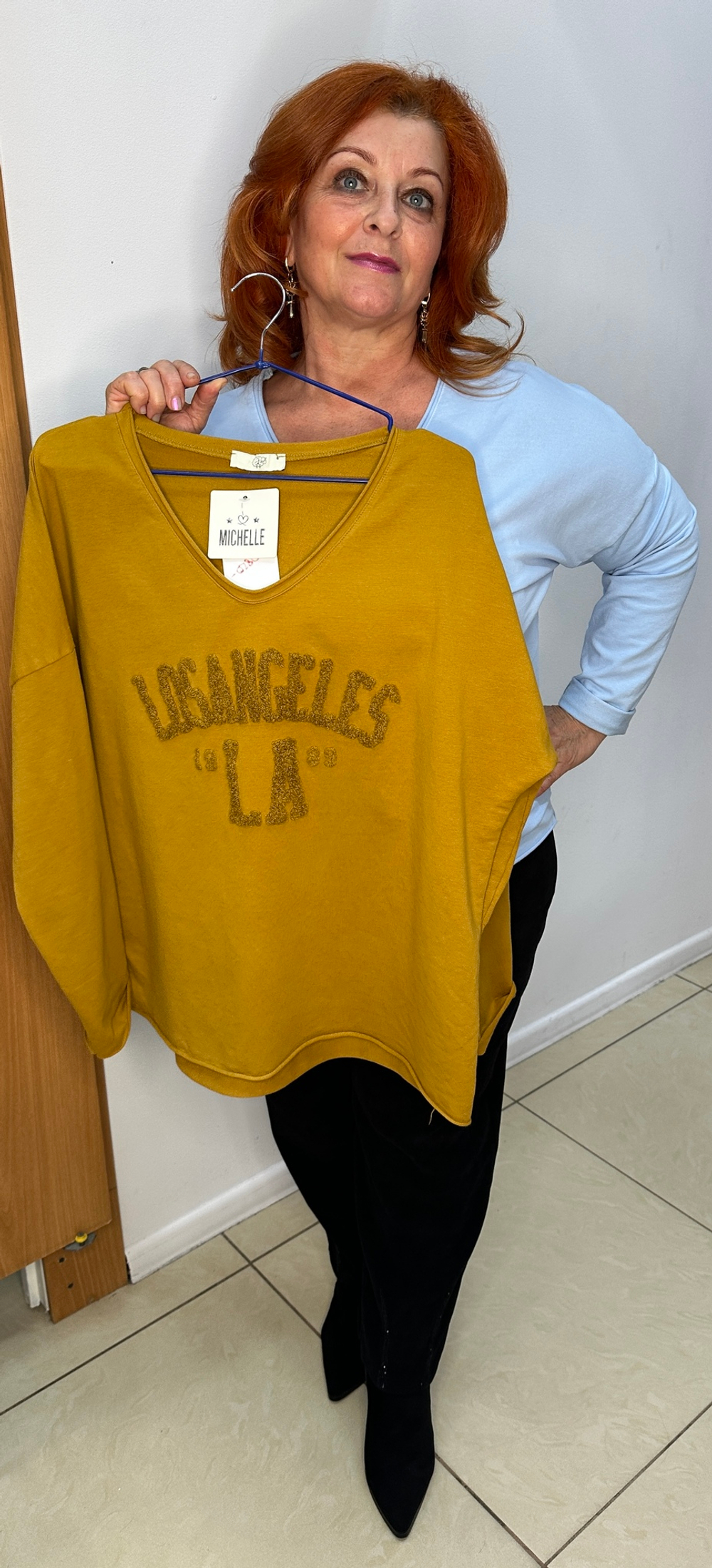 Итальянская толстовка с буклированной надписью