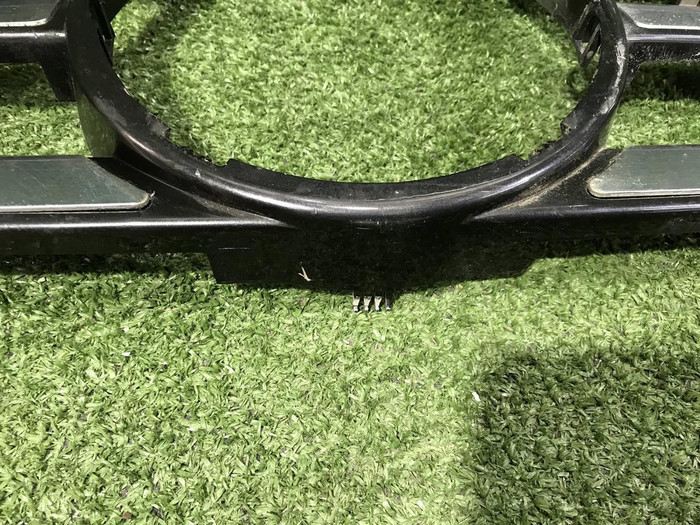 Накладка решетки радиатора Mercedes G w463 (2008-2015)