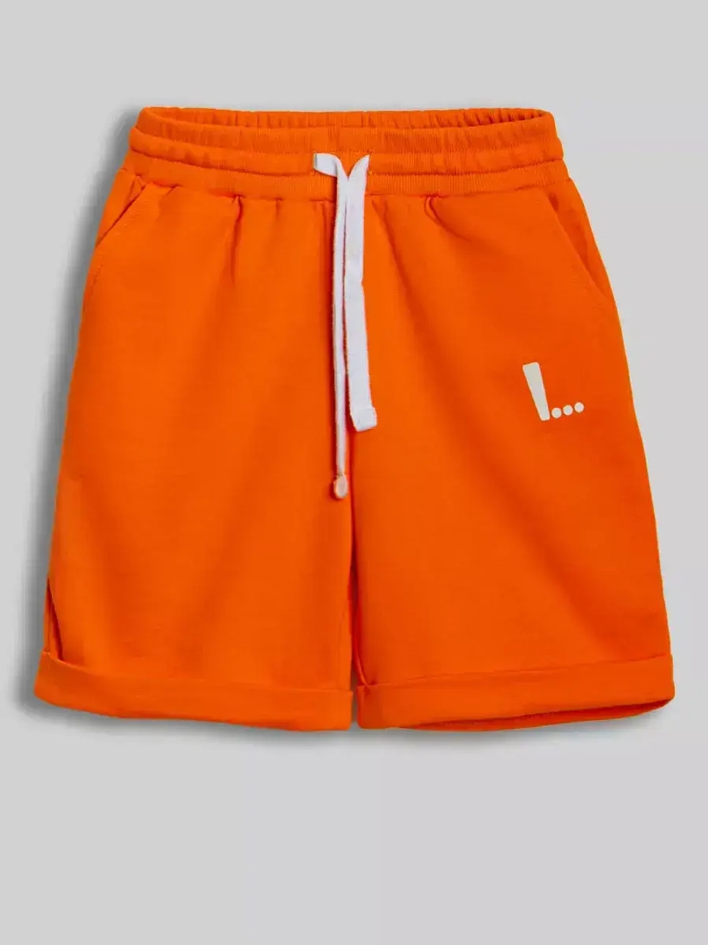 Спортивные шорты для мальчика в садик