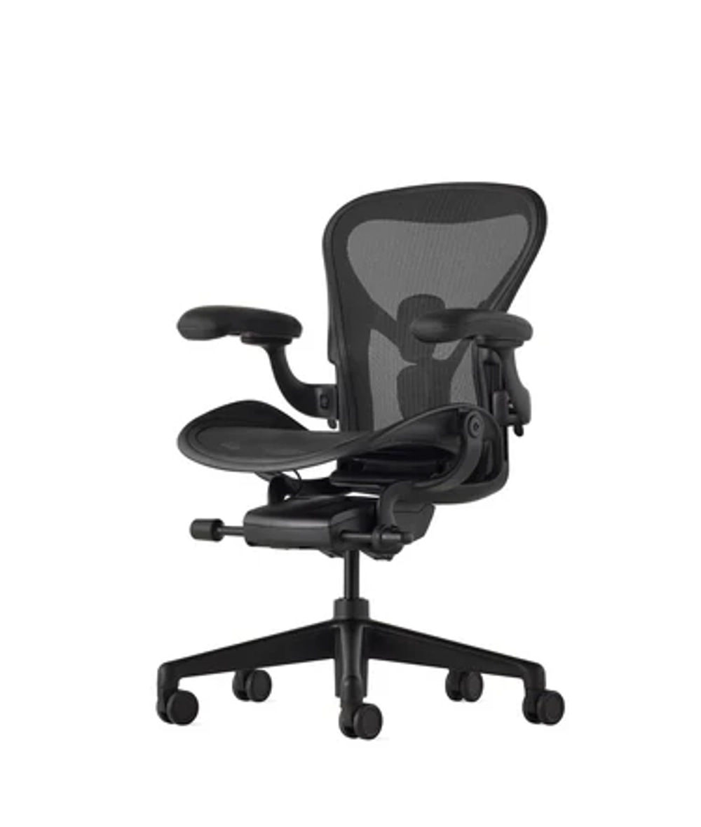 Кресло Herman Miller Aeron Black Onyx Matte, размер A