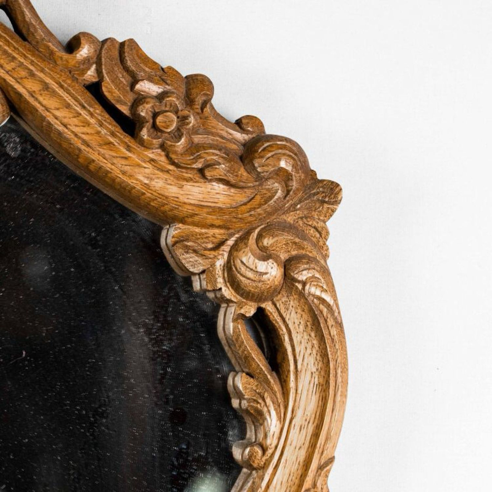 Винтажное настенное зеркало