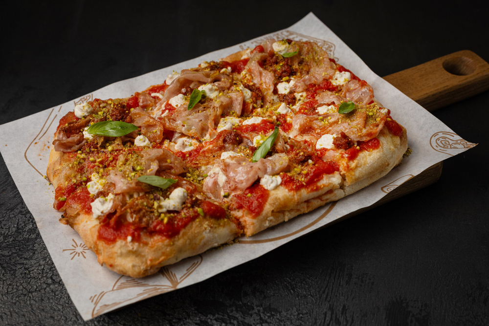 Пиццета с жареной итальянской ветчиной