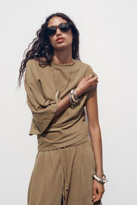 ZARA УКОРОЧЕННЫЕ ШИРОКИЕ БРЮКИ ИЗ ТКАНИ С ЭФФЕКТОМ ПОТЕРТОСТИ, ТЕМНЫЙ РЫЖЕВАТО-КОРИЧНЕВЫЙ
