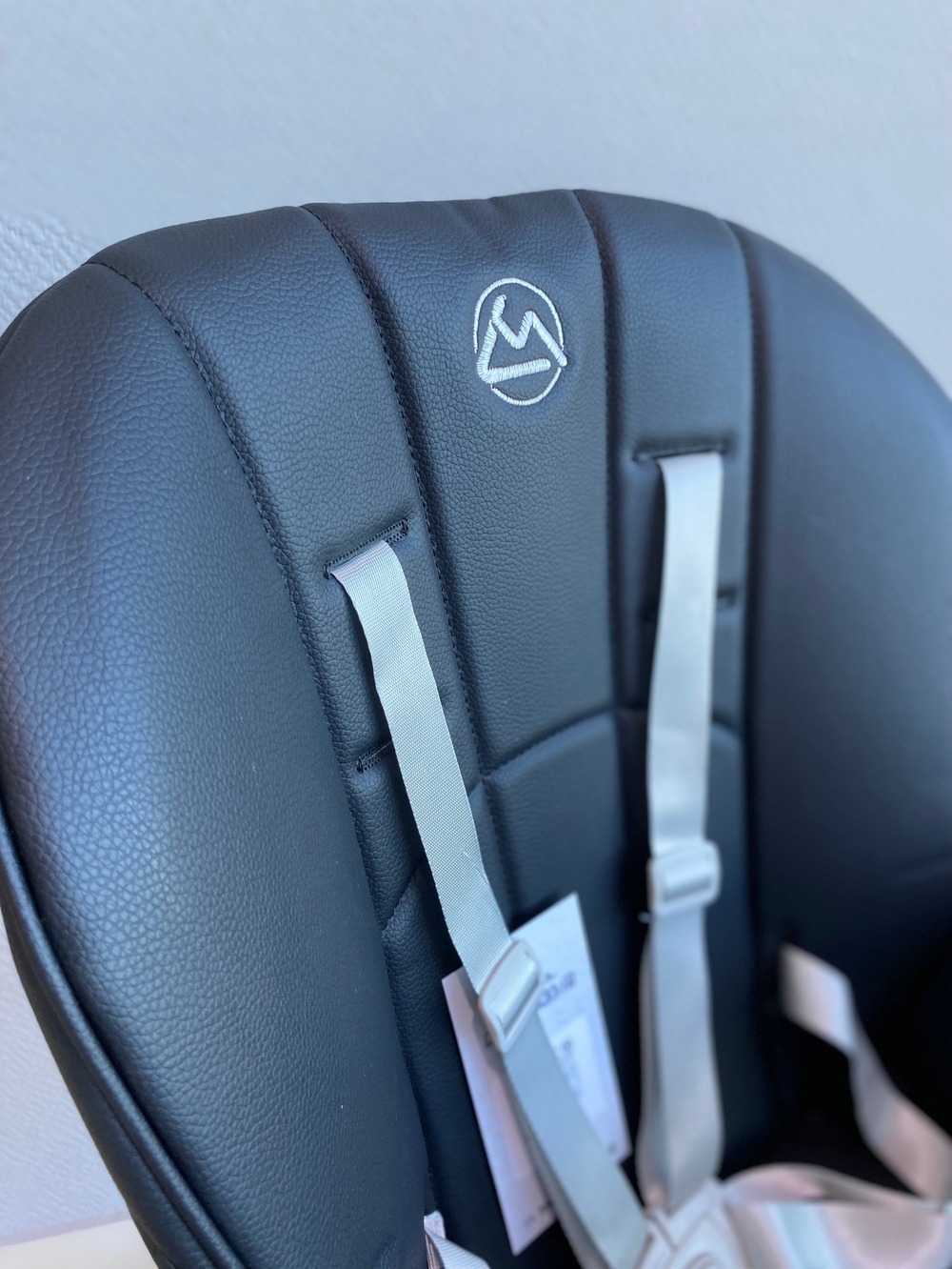 Стул для кормления luxmom S1 Чёрный