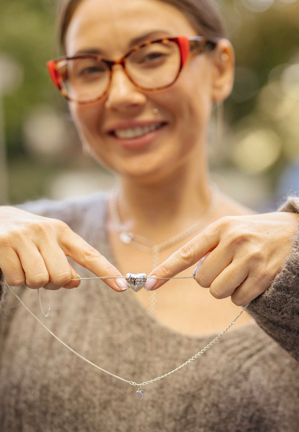 Кулон на цепочке "Сердцебиение"